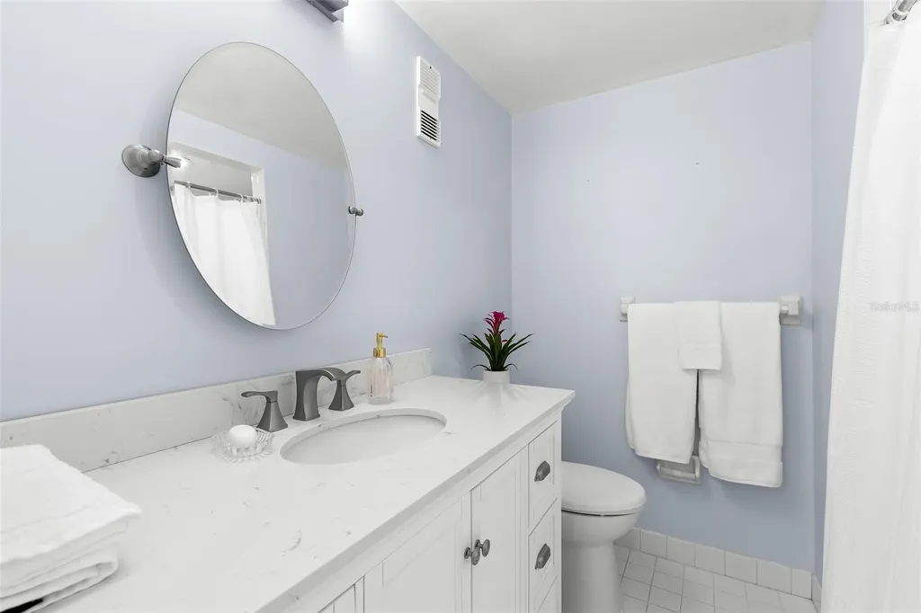 7100 Sunshine Skyway Lane S St Petersburg FL 33711