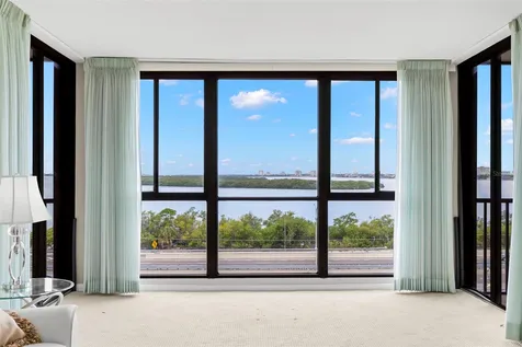 7100 Sunshine Skyway Lane S St Petersburg FL 33711
