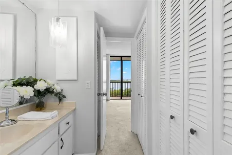 7100 Sunshine Skyway Lane S St Petersburg FL 33711