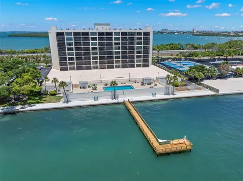 7100 Sunshine Skyway Lane S St Petersburg FL 33711
