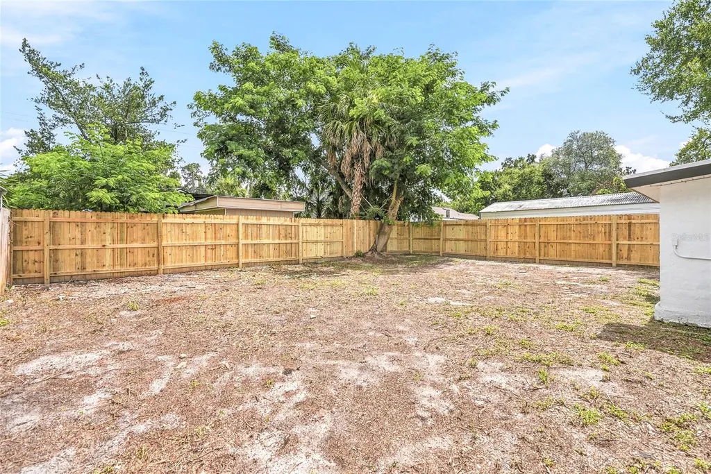 2110 E Nedro Road Tampa FL 33604