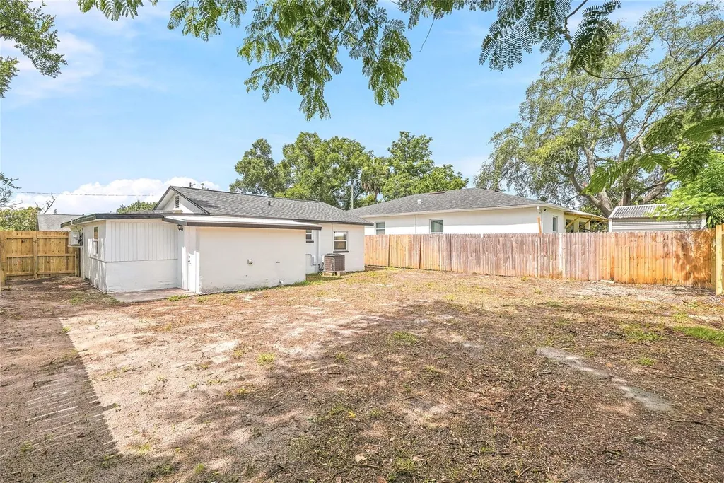 2110 E Nedro Road Tampa FL 33604