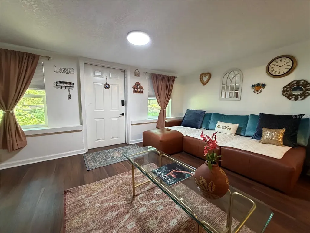 2425 SE 10th Avenue Gainesville FL 32641