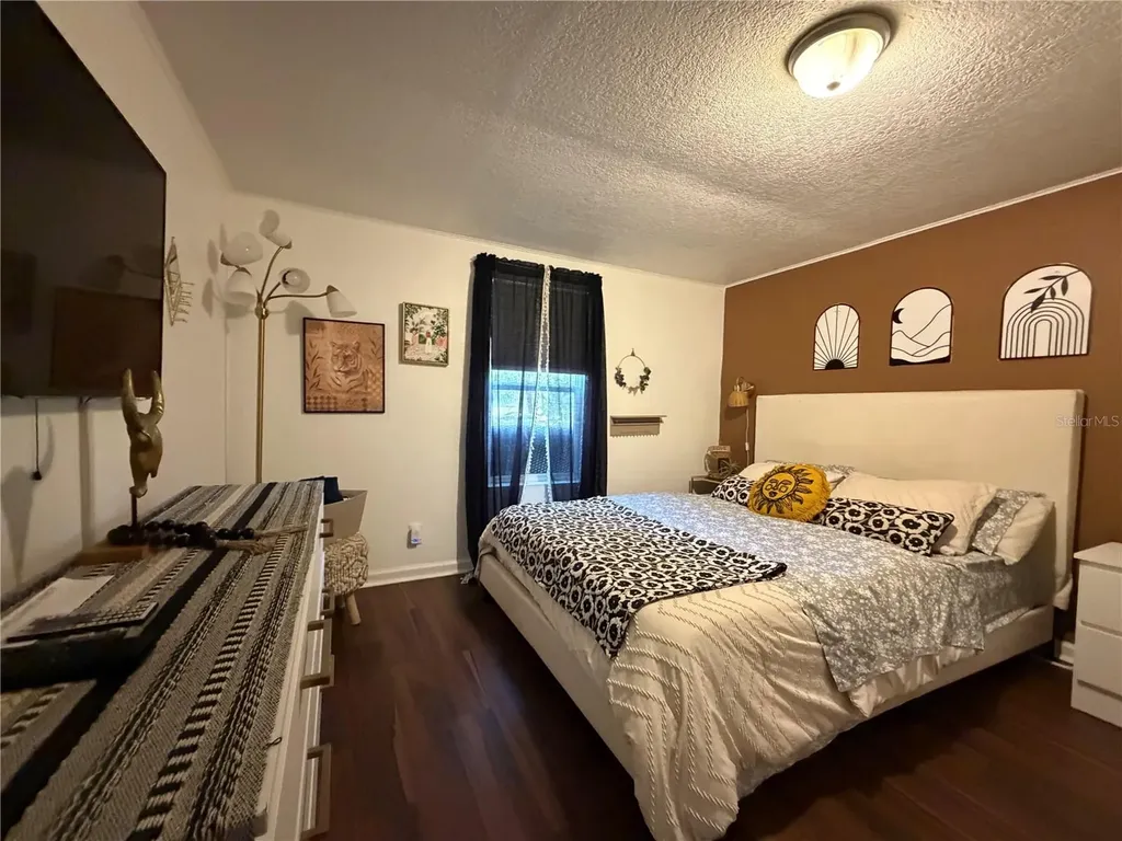 2425 SE 10th Avenue Gainesville FL 32641