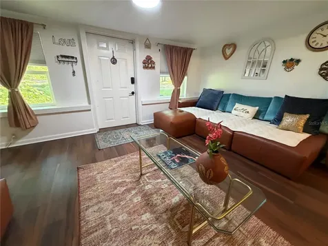 2425 SE 10th Avenue Gainesville FL 32641
