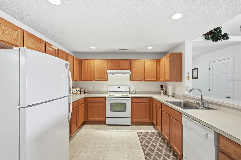 516 Glen Haven Drive Deltona FL 32738