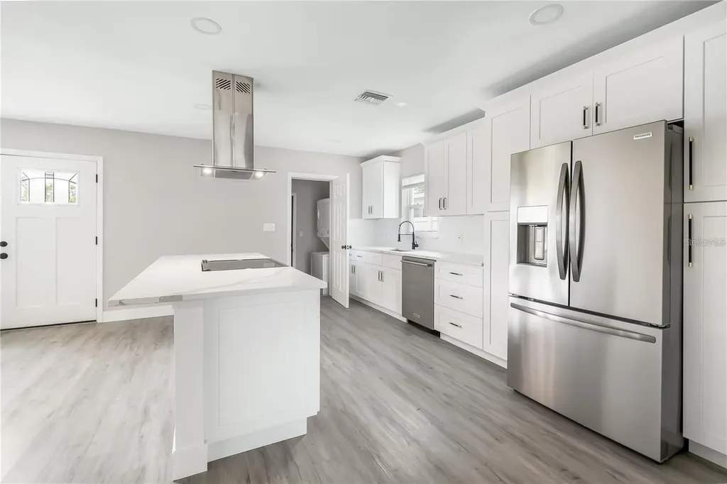 10341 Kumquat Lane Seminole FL 33772