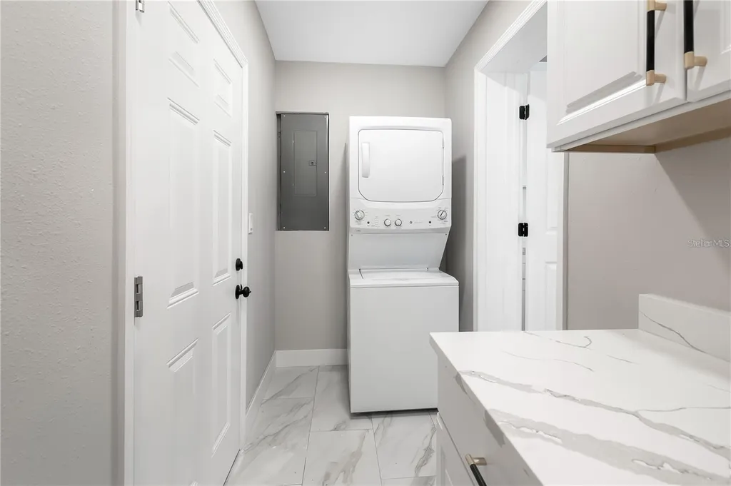 10341 Kumquat Lane Seminole FL 33772