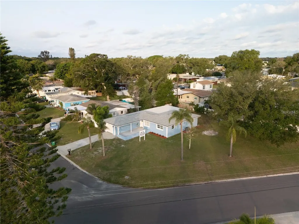 10341 Kumquat Lane Seminole FL 33772