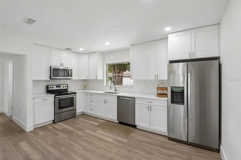 104 S Hercules Avenue Clearwater FL 33765