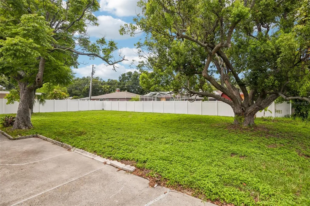104 S Hercules Avenue Clearwater FL 33765