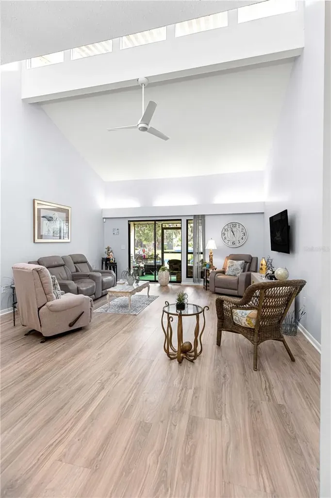 2226 Cypress Cove Drive Tavares FL 32778