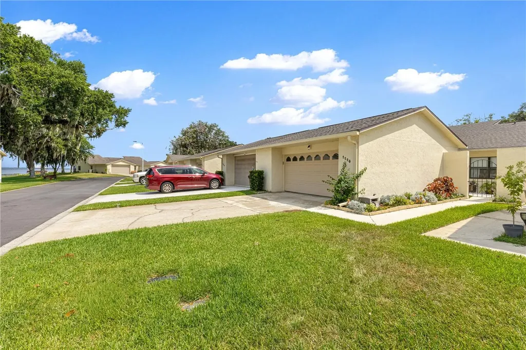 2226 Cypress Cove Drive Tavares FL 32778