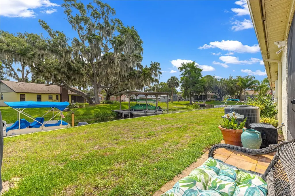 2226 Cypress Cove Drive Tavares FL 32778