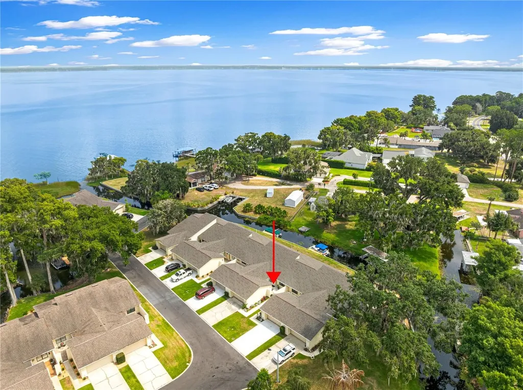 2226 Cypress Cove Drive Tavares FL 32778