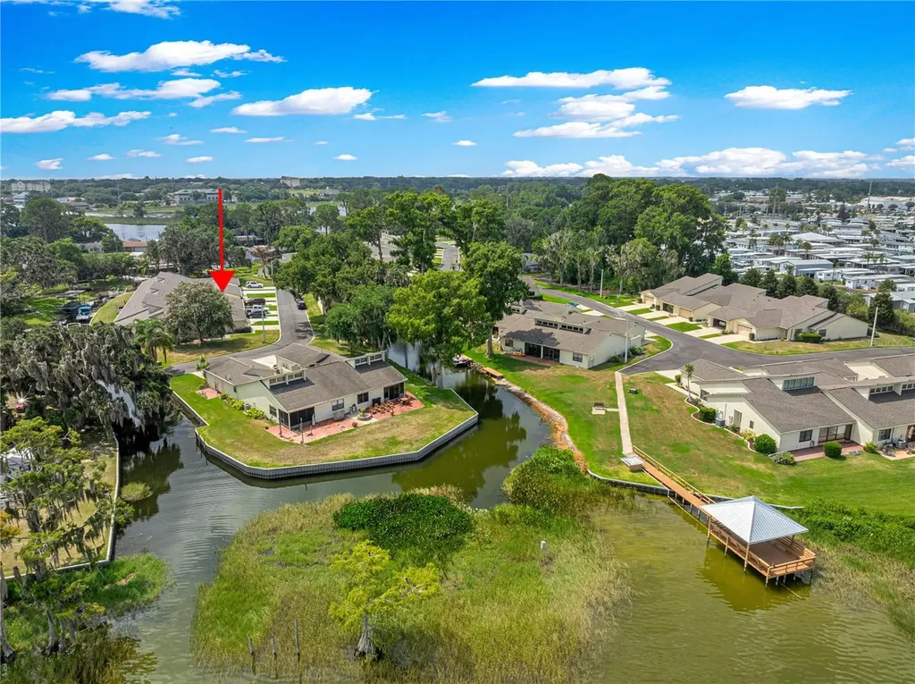 2226 Cypress Cove Drive Tavares FL 32778