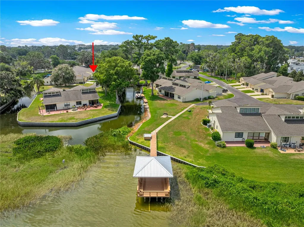 2226 Cypress Cove Drive Tavares FL 32778