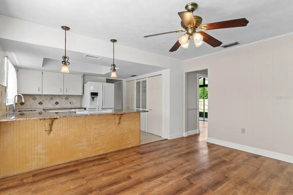 1804 Green Lawn Street Brandon FL 33511