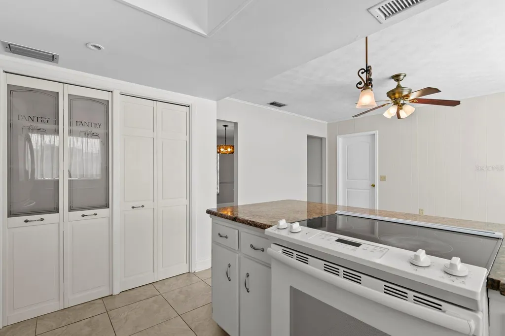 1804 Green Lawn Street Brandon FL 33511