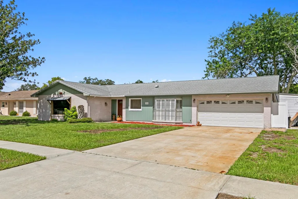 1804 Green Lawn Street Brandon FL 33511