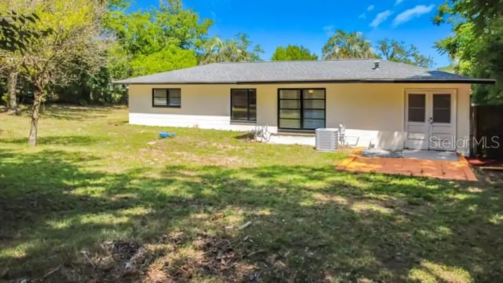47 Lake Court Loop Ocala FL 34472