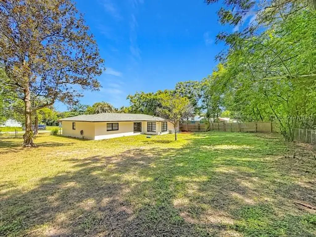 47 Lake Court Loop Ocala FL 34472