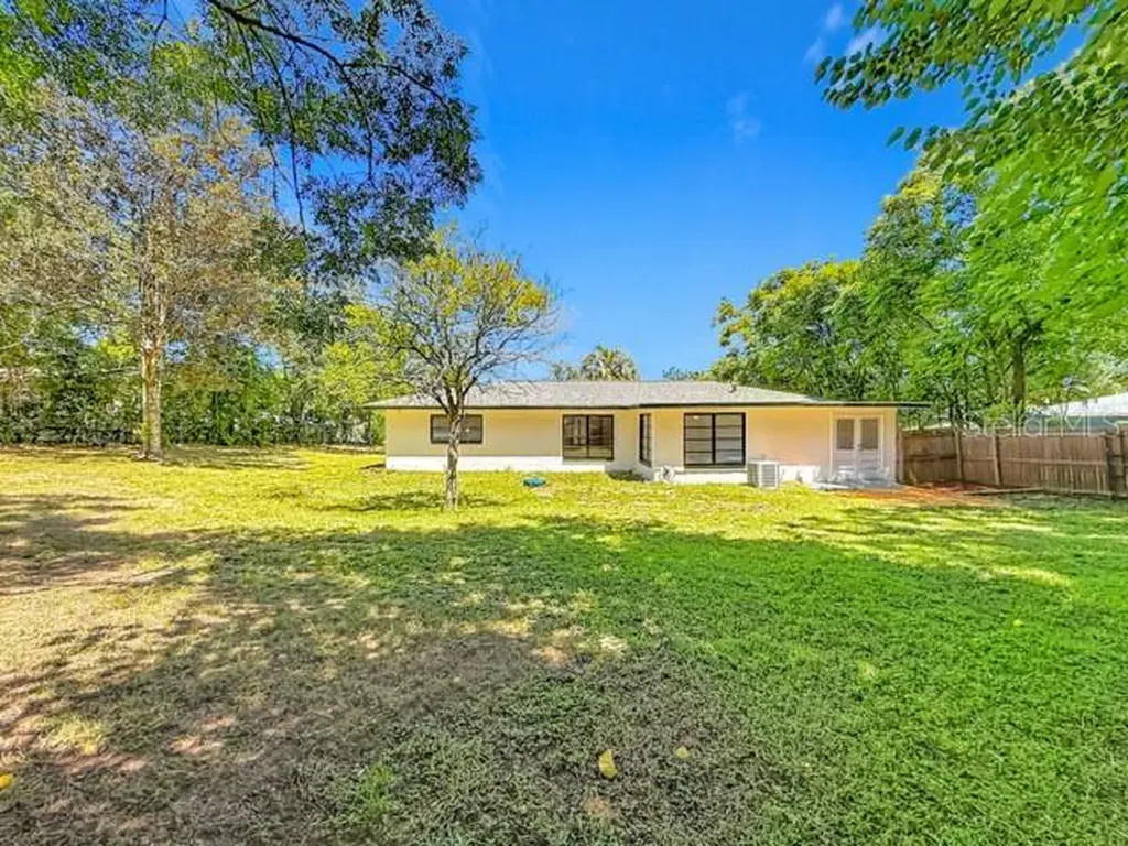 47 Lake Court Loop Ocala FL 34472