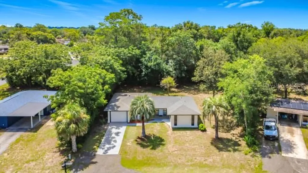 47 Lake Court Loop Ocala FL 34472