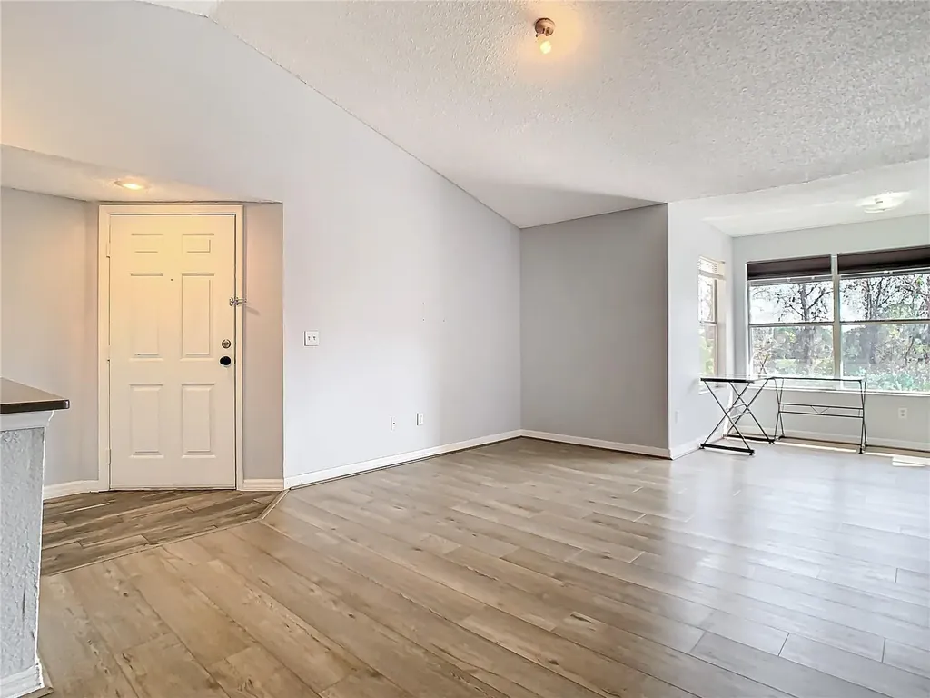 5144 Conroy Road Orlando FL 32811
