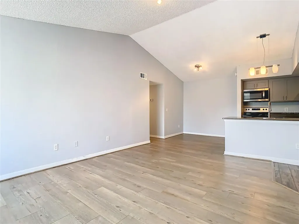 5144 Conroy Road Orlando FL 32811