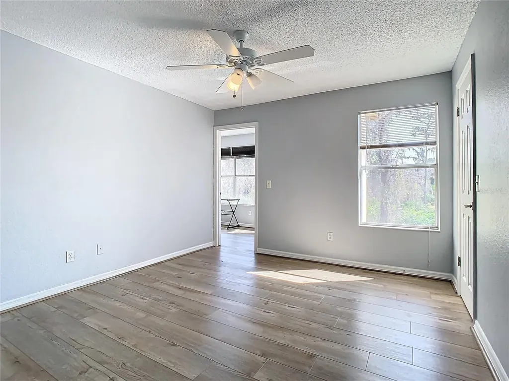 5144 Conroy Road Orlando FL 32811