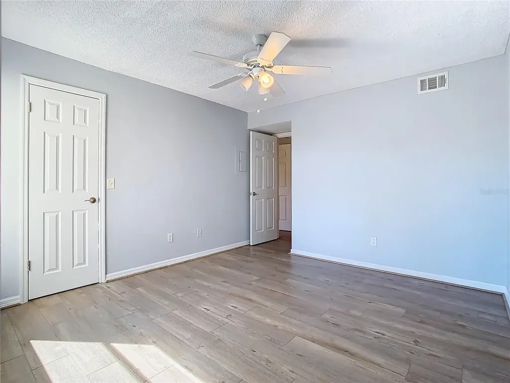 5144 Conroy Road Orlando FL 32811