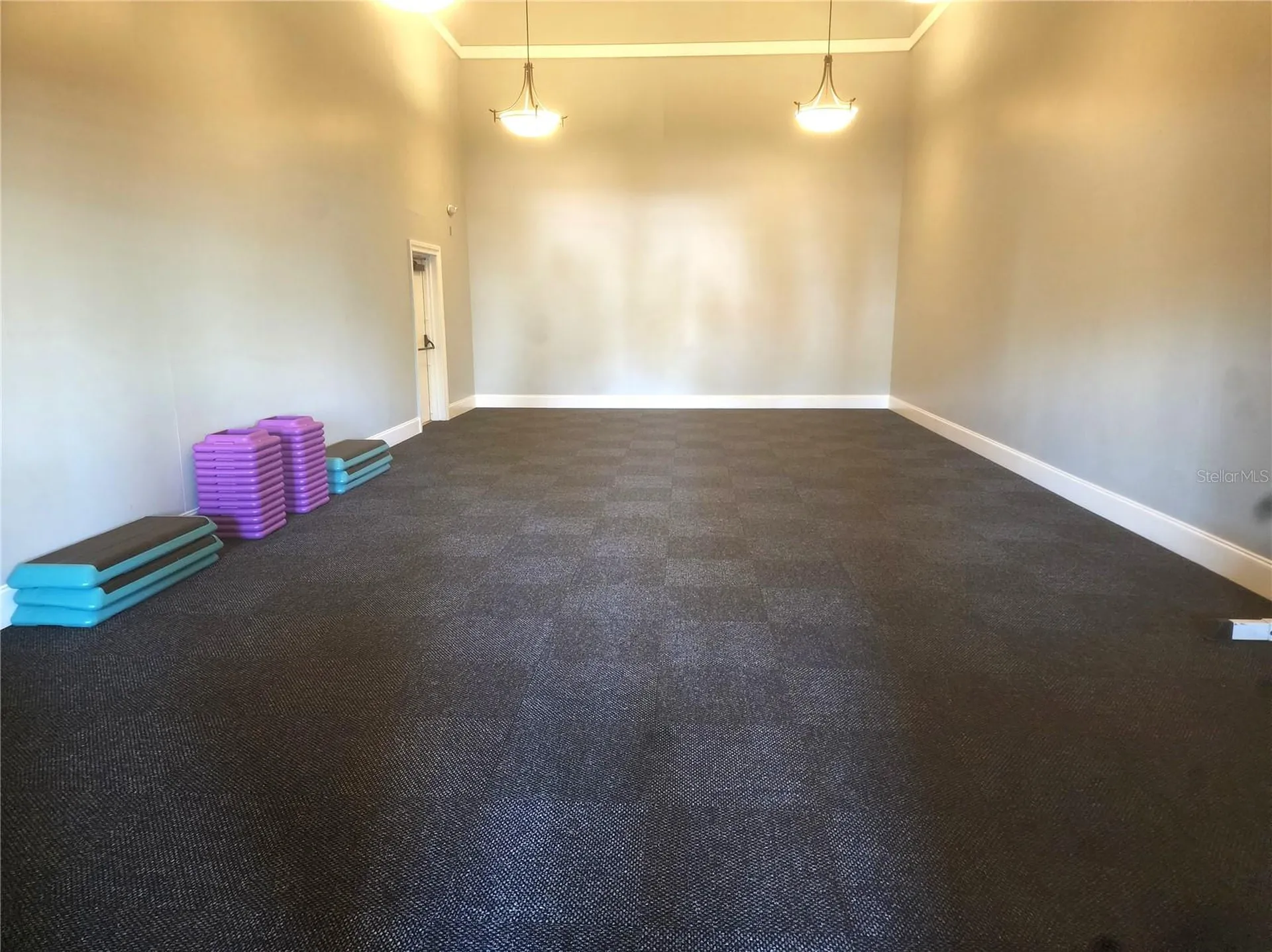 5144 Conroy Road Orlando FL 32811