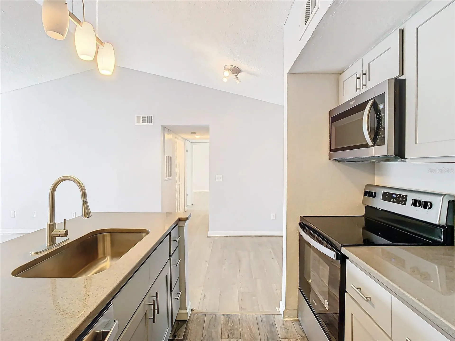 5144 Conroy Road Orlando FL 32811