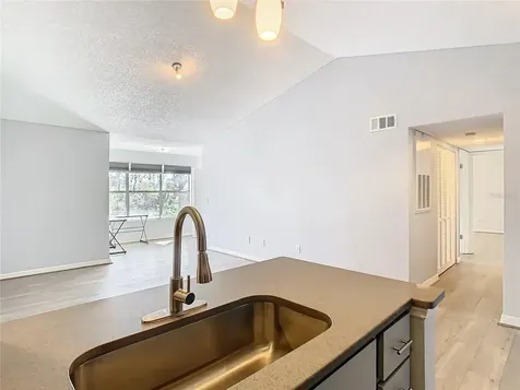 5144 Conroy Road Orlando FL 32811