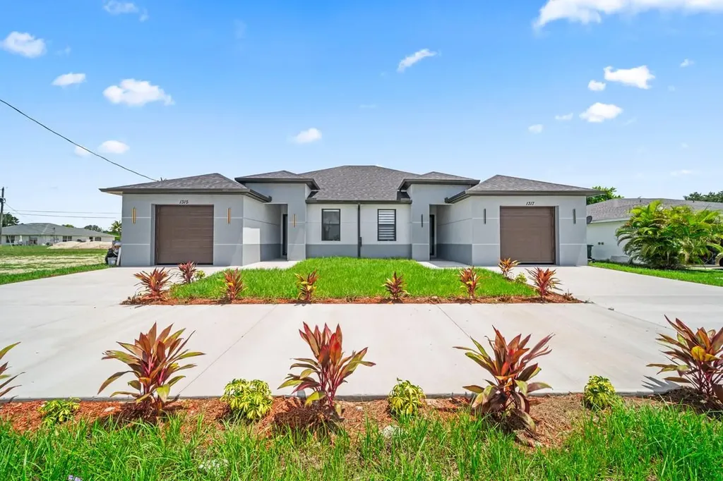 1315/1317 Diplomat Parkway E Cape Coral FL 33909