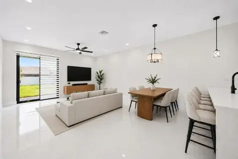 1315/1317 Diplomat Parkway E Cape Coral FL 33909