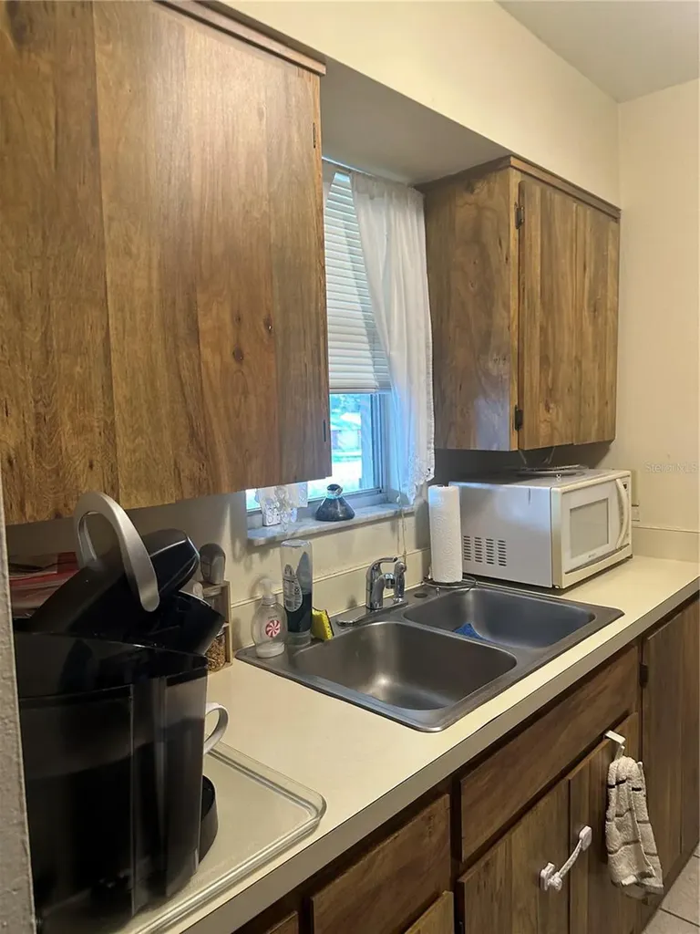 8440 Old Post Road Port Richey FL 34668