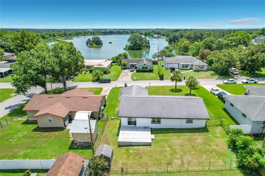 4925 Marla Avenue Lakeland FL 33812