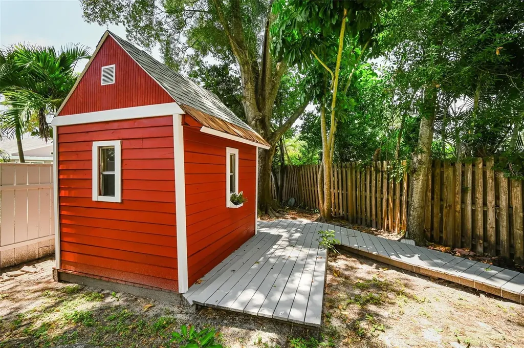 14279 85th Avenue Seminole FL 33776