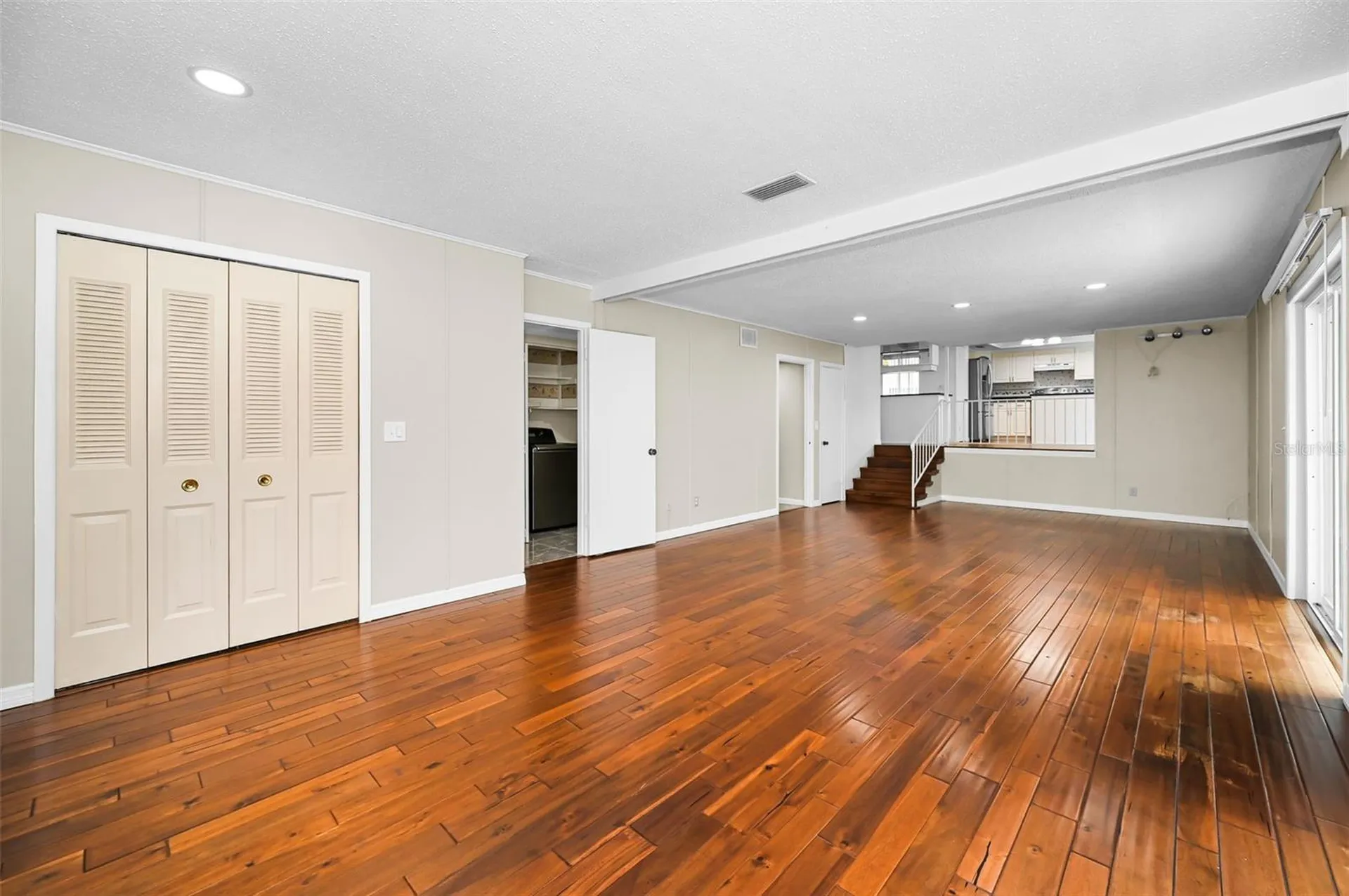 14279 85th Avenue Seminole FL 33776