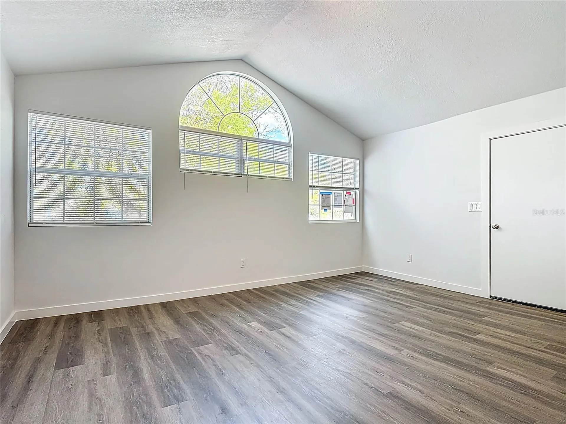 2717 N Poinciana Boulevard Kissimmee FL 34746