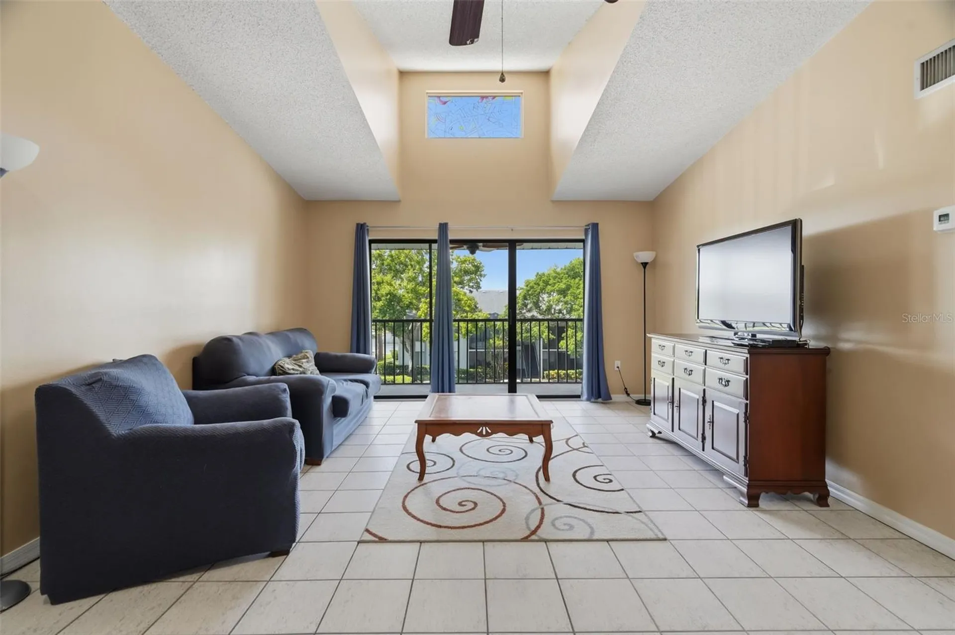 1182 Pine Ridge Circle W Tarpon Springs FL 34688