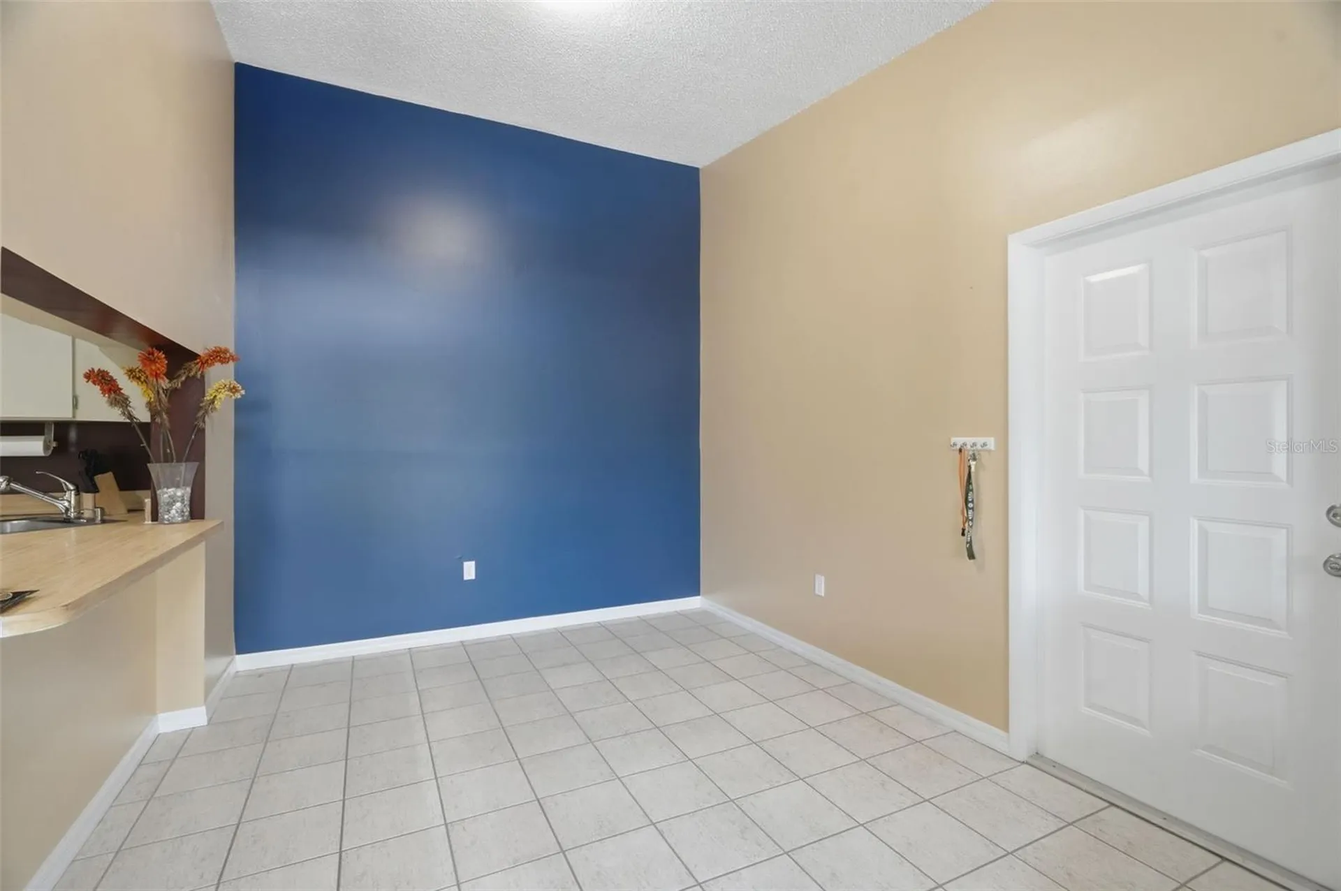 1182 Pine Ridge Circle W Tarpon Springs FL 34688