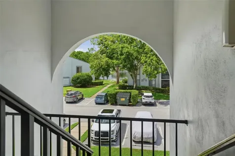1182 Pine Ridge Circle W Tarpon Springs FL 34688