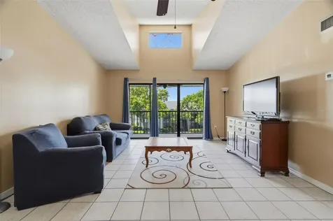 1182 Pine Ridge Circle W Tarpon Springs FL 34688