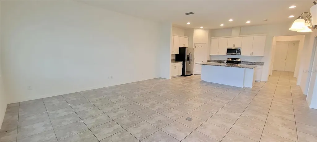 9185 Carmela Avenue Davenport FL 33897