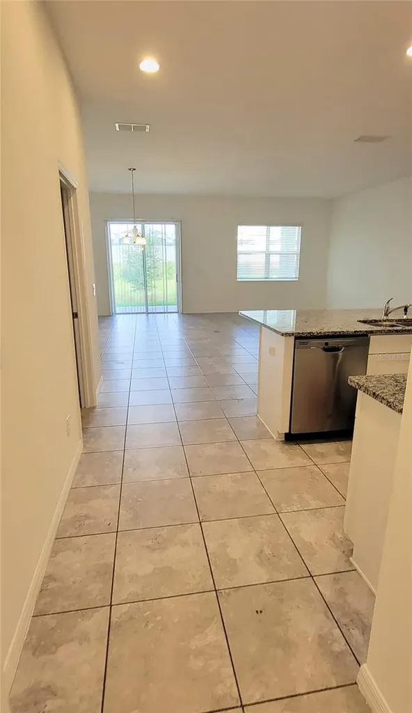 9185 Carmela Avenue Davenport FL 33897
