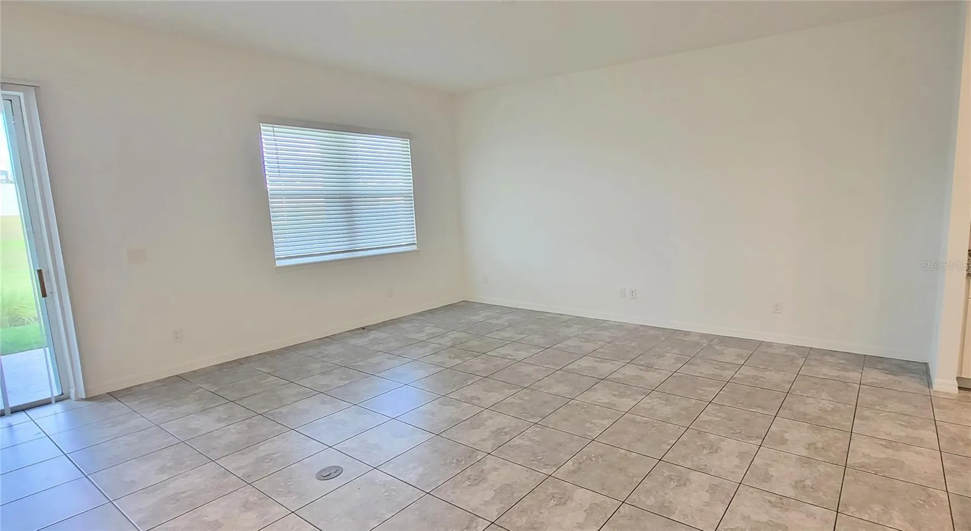 9185 Carmela Avenue Davenport FL 33897