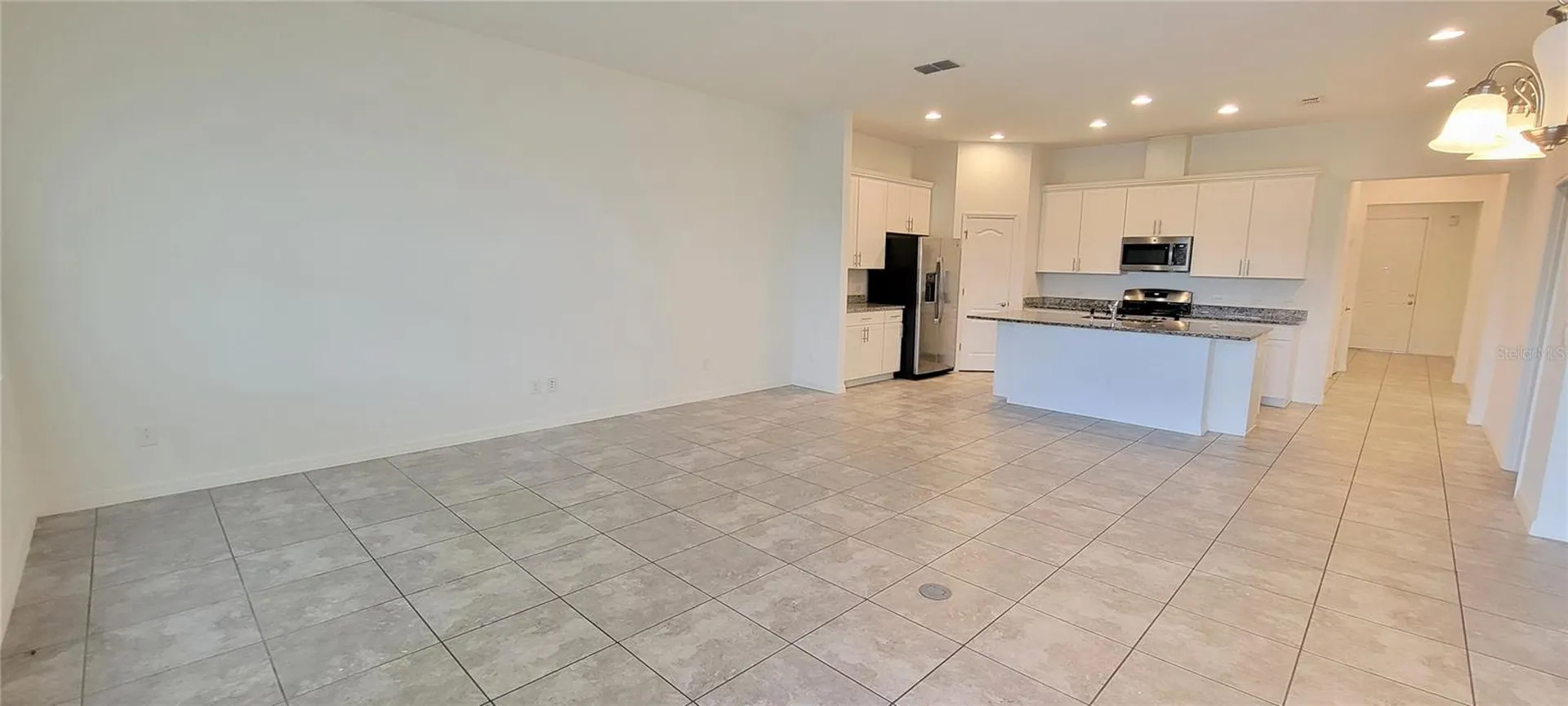 9185 Carmela Avenue Davenport FL 33897